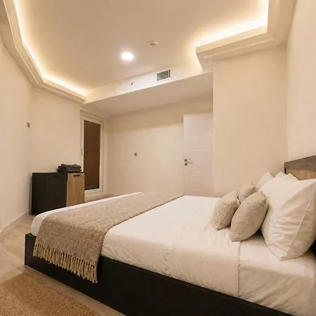 Pool Sauna Free Parking Gym 3br Family Apartment *