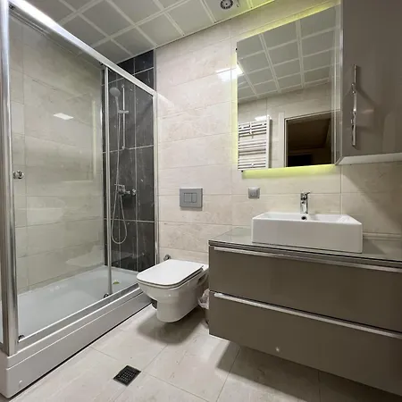 Pool Sauna Free Parking Gym 3br Family *